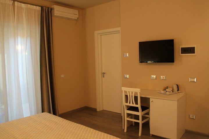 Il Viale B&B Pontedera Bagian luar foto